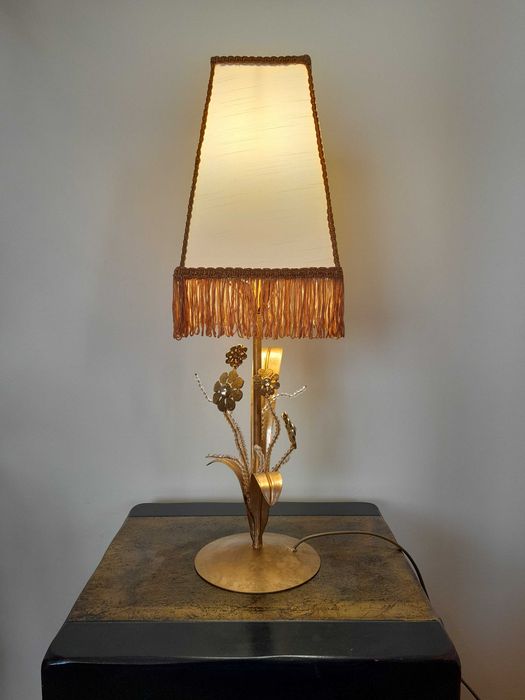 Candeeiros restaurados e reinventados