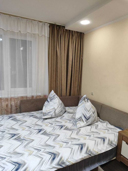 ПОДОБОВО 3 кім. Червоної Калини Довженка В.Шувар, Сихівська. Погодинно