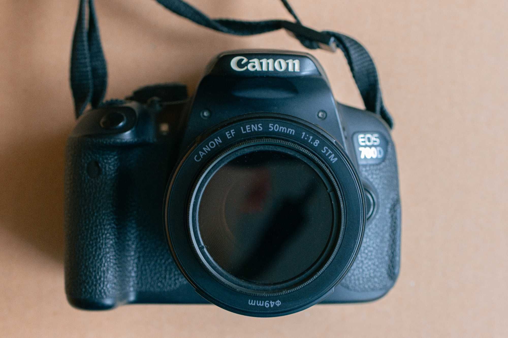 Canon 700D + dwa obiektywy