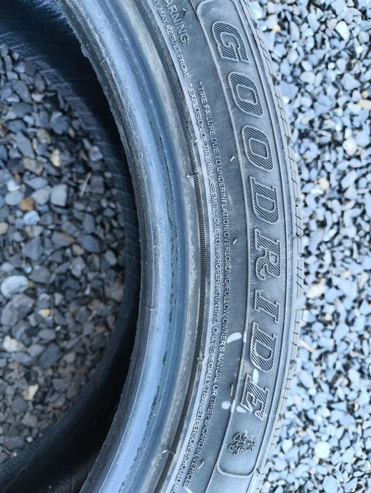 Opony zimowe 235/45 R19 SW 608 Goodride Snowmaster