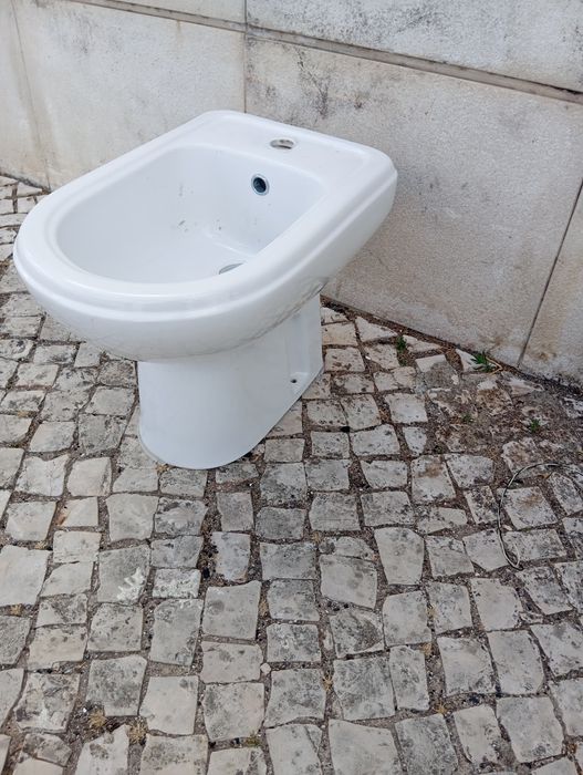 Vendo base de duche ou bidé conforme as fotografias