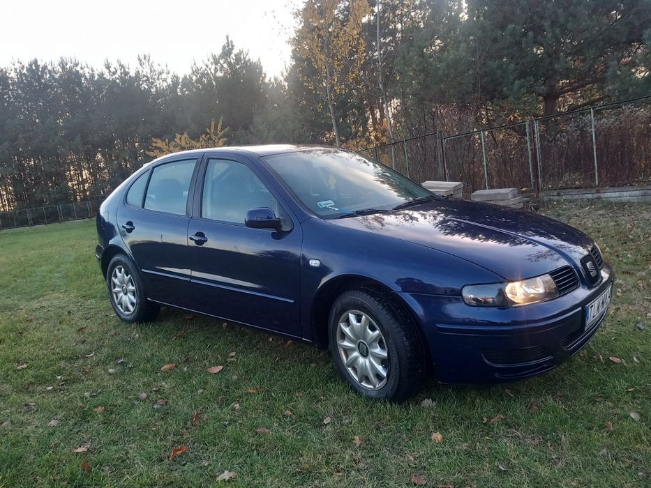 Sprzedam seata leona 1 6 niski przebieg 202595