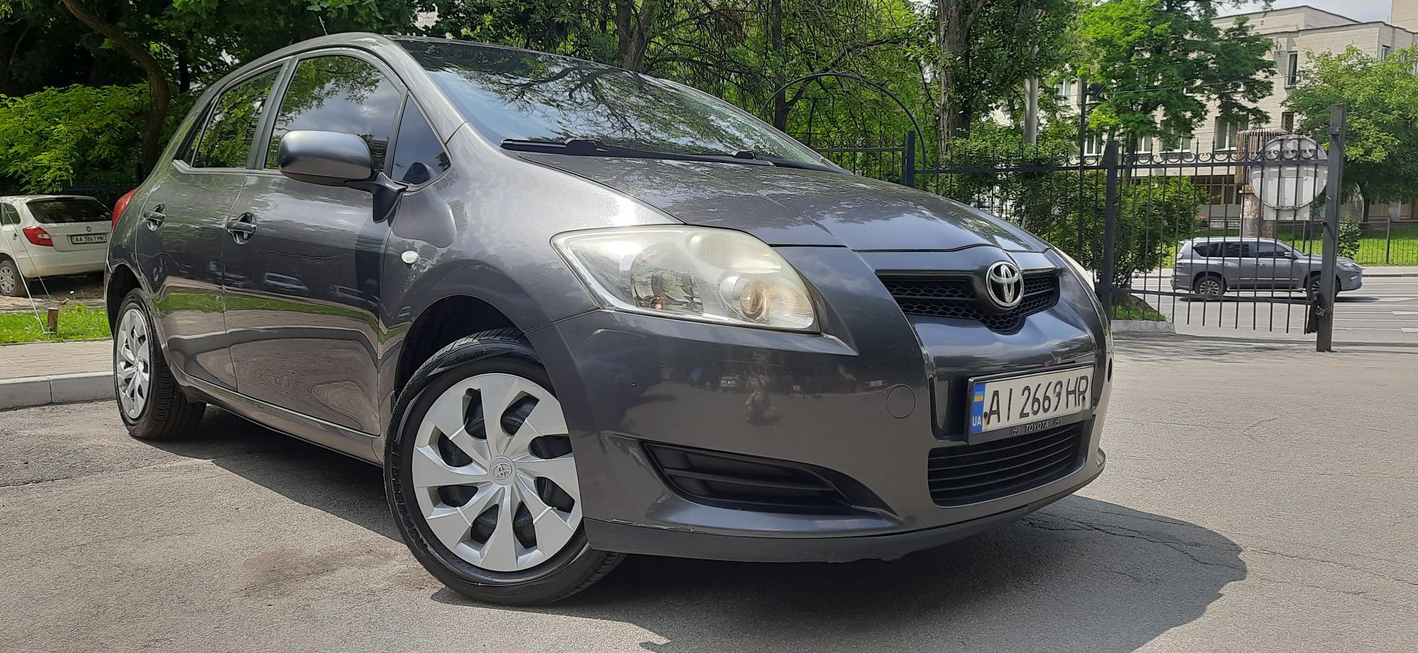 Toyota auris 2008 року