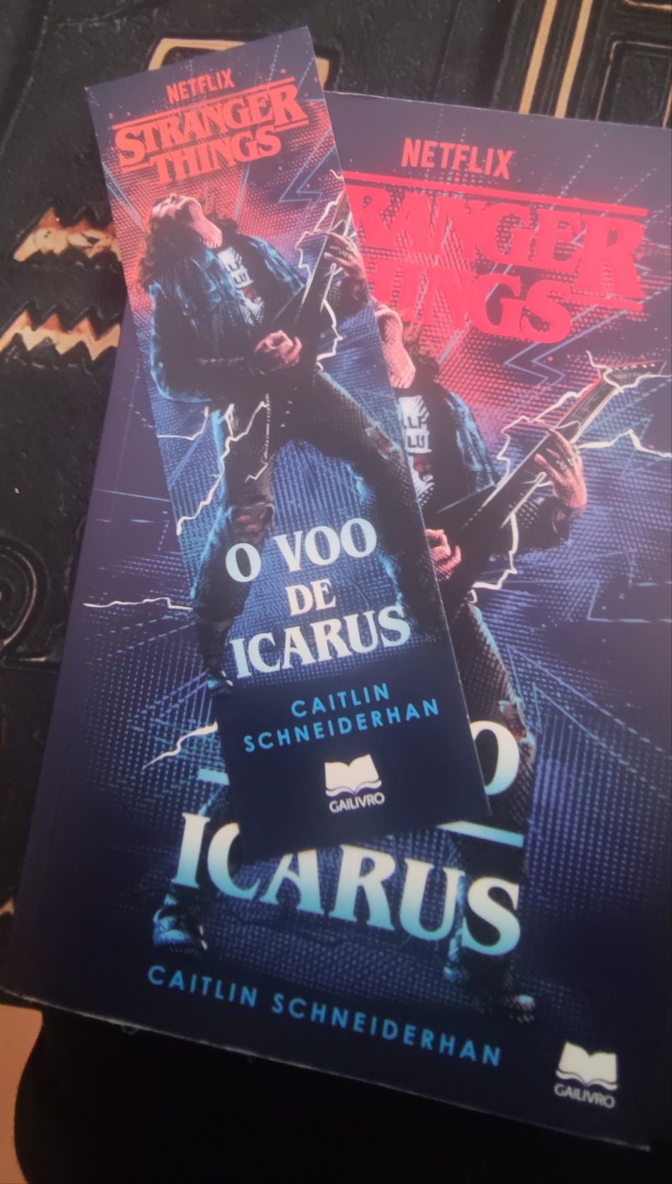 Livro Stranger Things - O Voo de Icarus