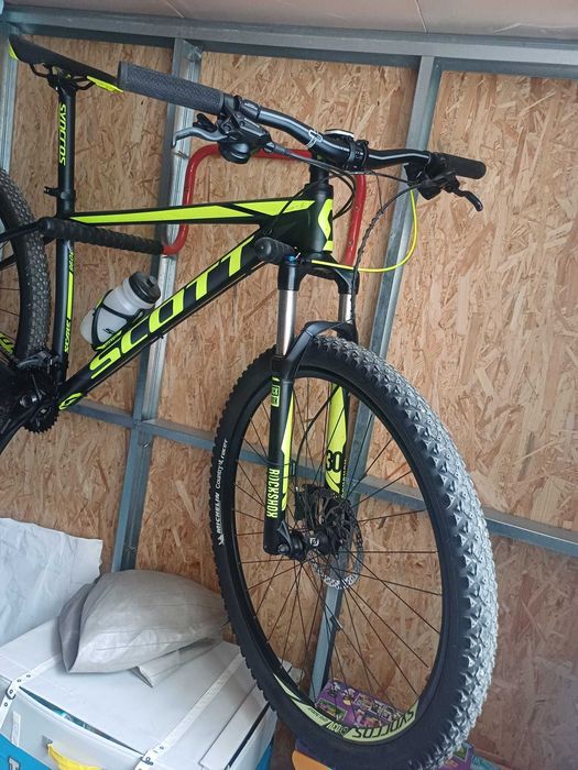 Bicicleta de montanha SCOTT