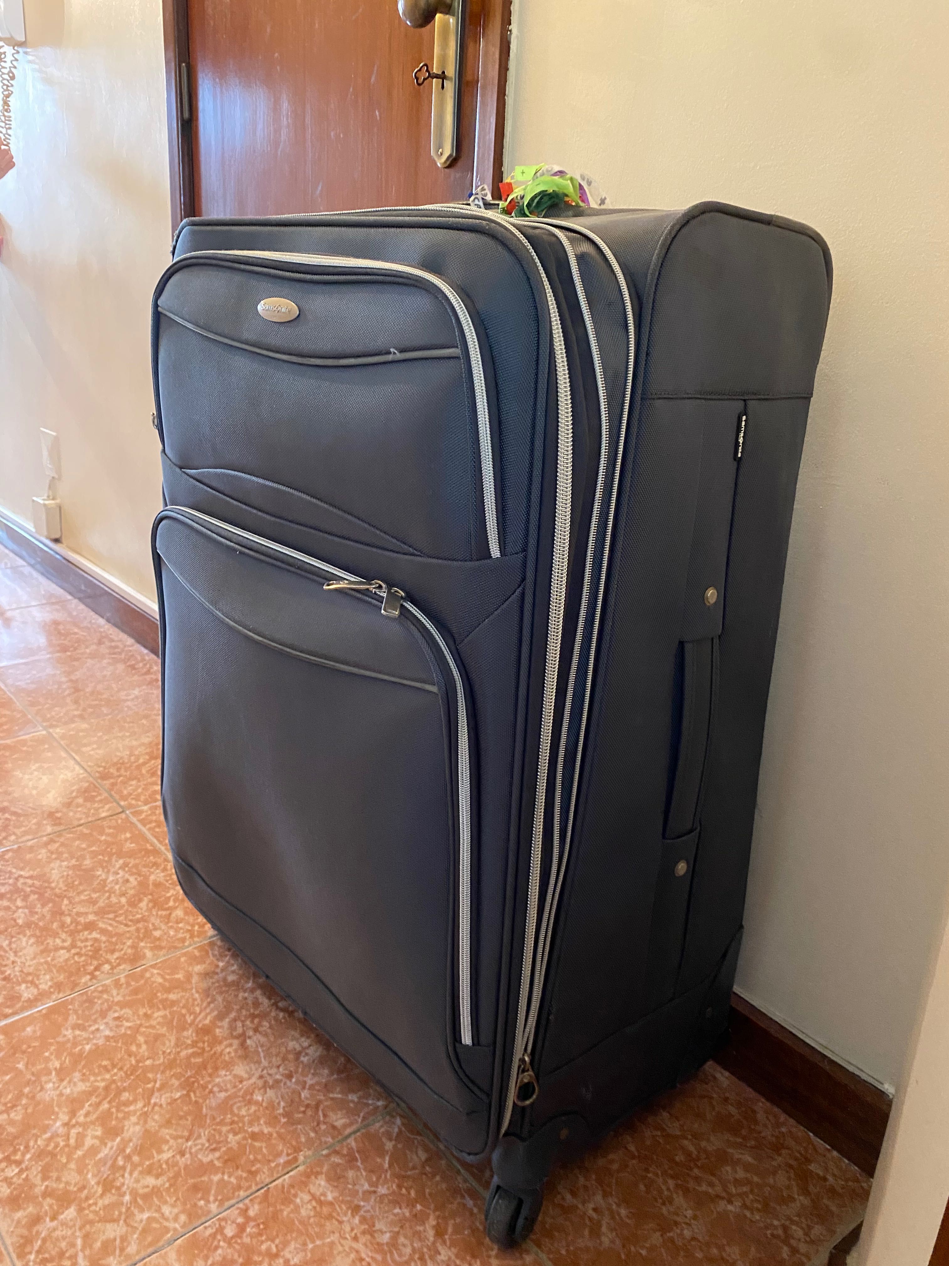 Mala de viagem samsonite cinzenta 32kg grande