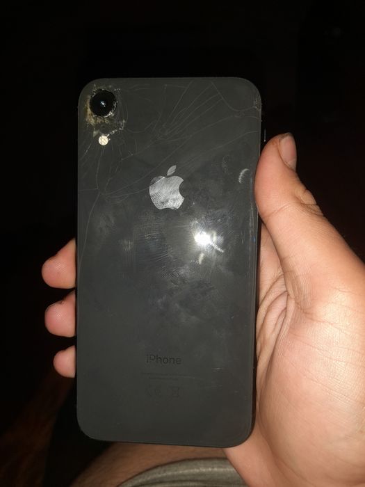 IPhone X e um XR para peças