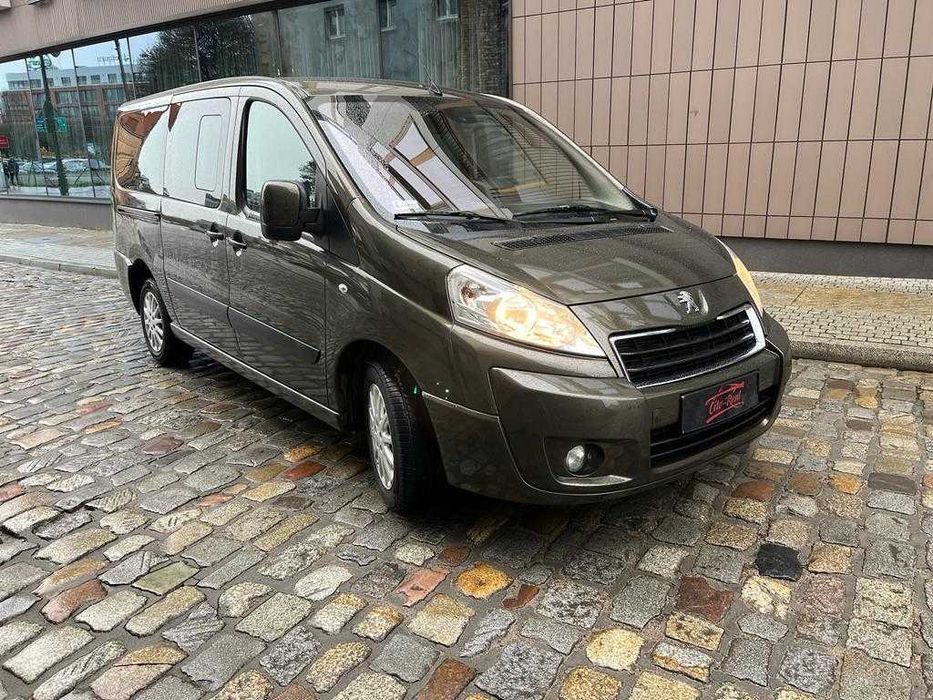 Peugeot Expert 8 osobowy Wynajem / Wypożyczalnia samochodów Cito-Rent