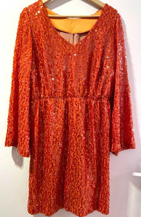 Sukienka cekinowa pomarańczowa lata 60 lata 70 disco