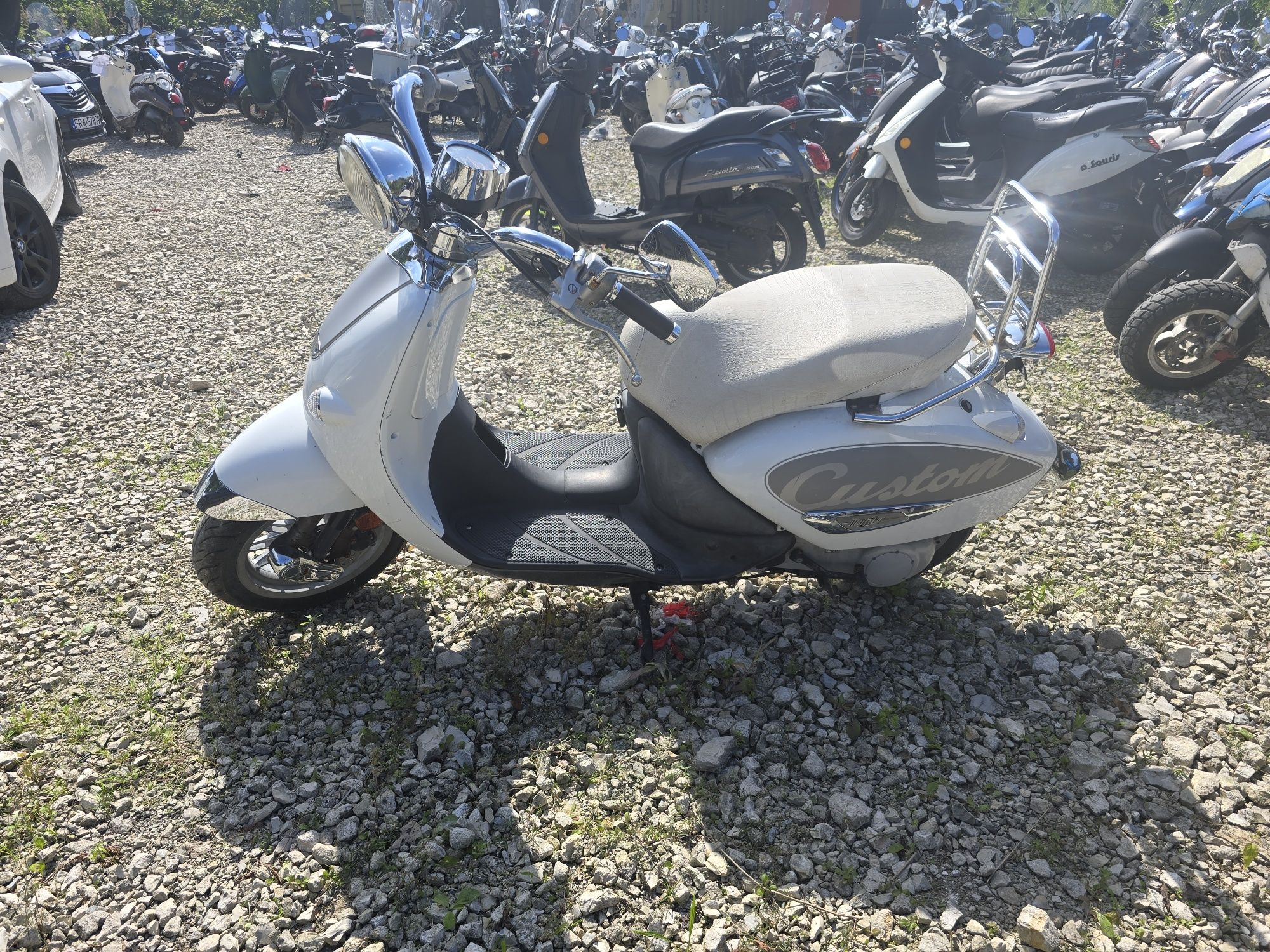Rama z dokumentami Aprilia Mojito Custom 50 czasza owiewka
