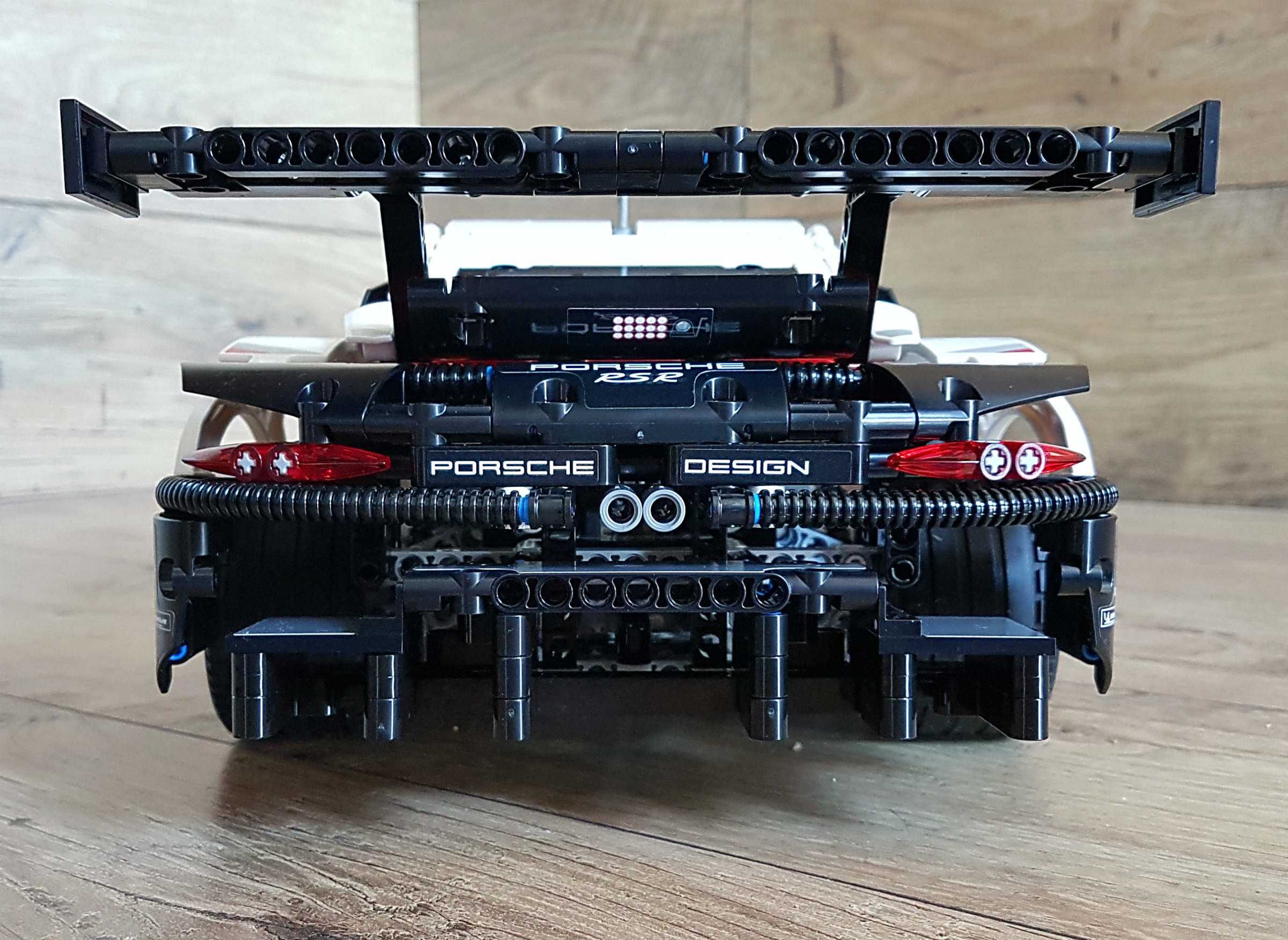 Porsche 911 RSR 42096 technic 1580 klocki nowe jak Lego auto samochód