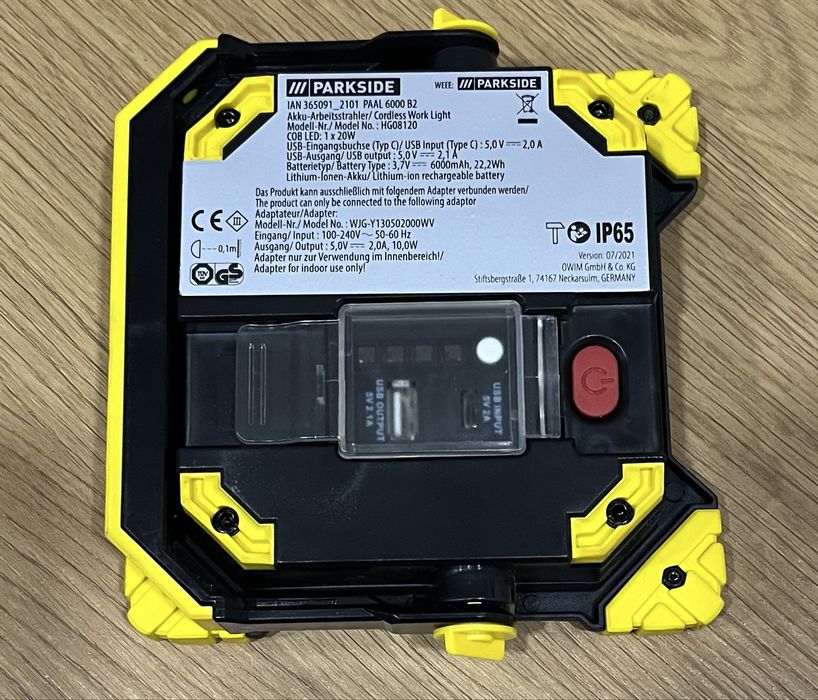 Reflektor LED 20 W do warsztatu i samochodu