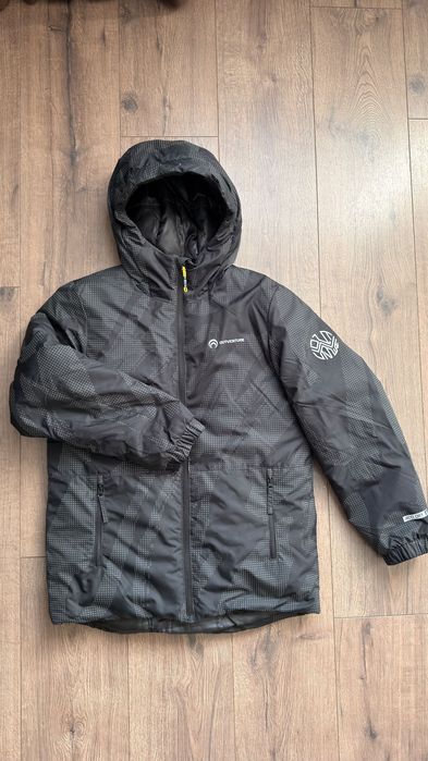 Зимова куртка на хлопчика