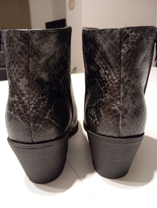 Kozaki na obcasie 36 kolekcja C'M Paris