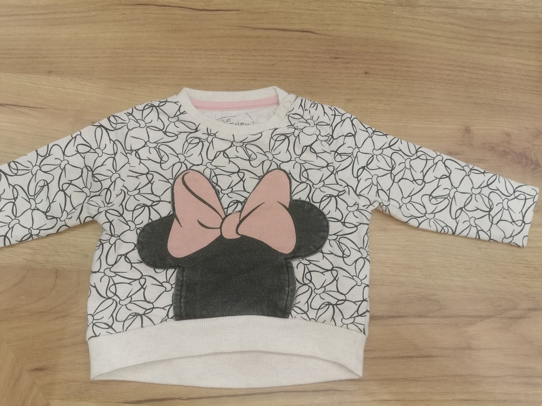 Sweterek Mickey 62