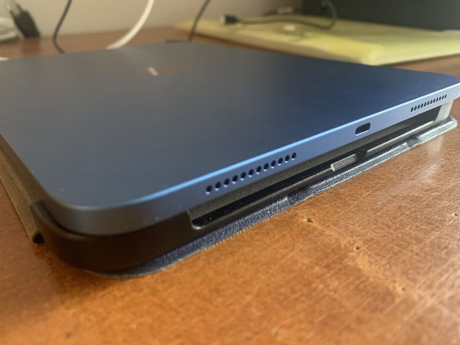 Планшет Apple iPad 11'' (A16) WiFi 128GB (MD4A4) Blue