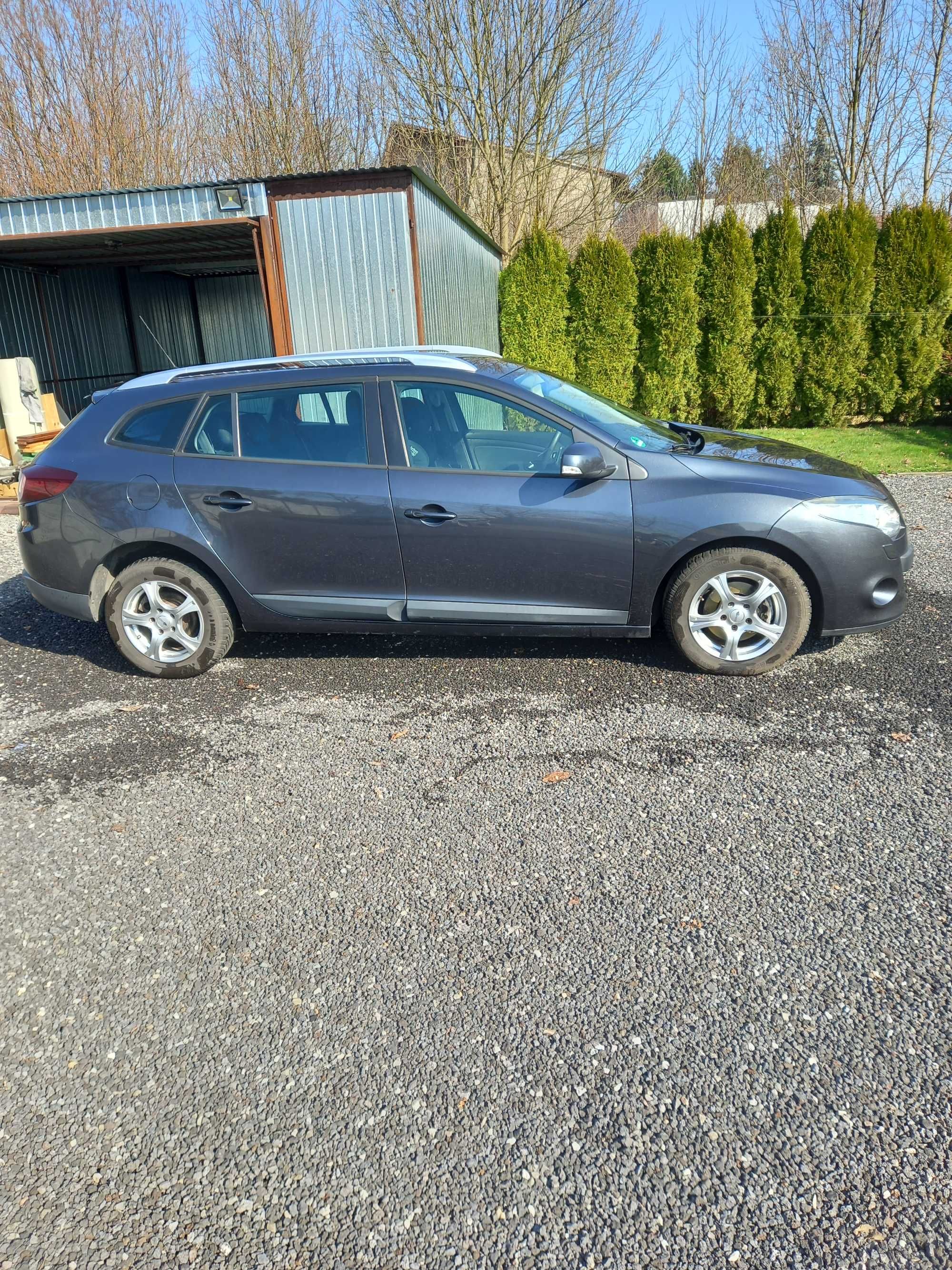 Renault Megane 3 kombi 1,6 benzyna 110 km