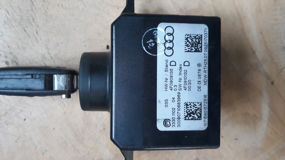 Stacyjka kompletna z kluczykiem audi a6 c6