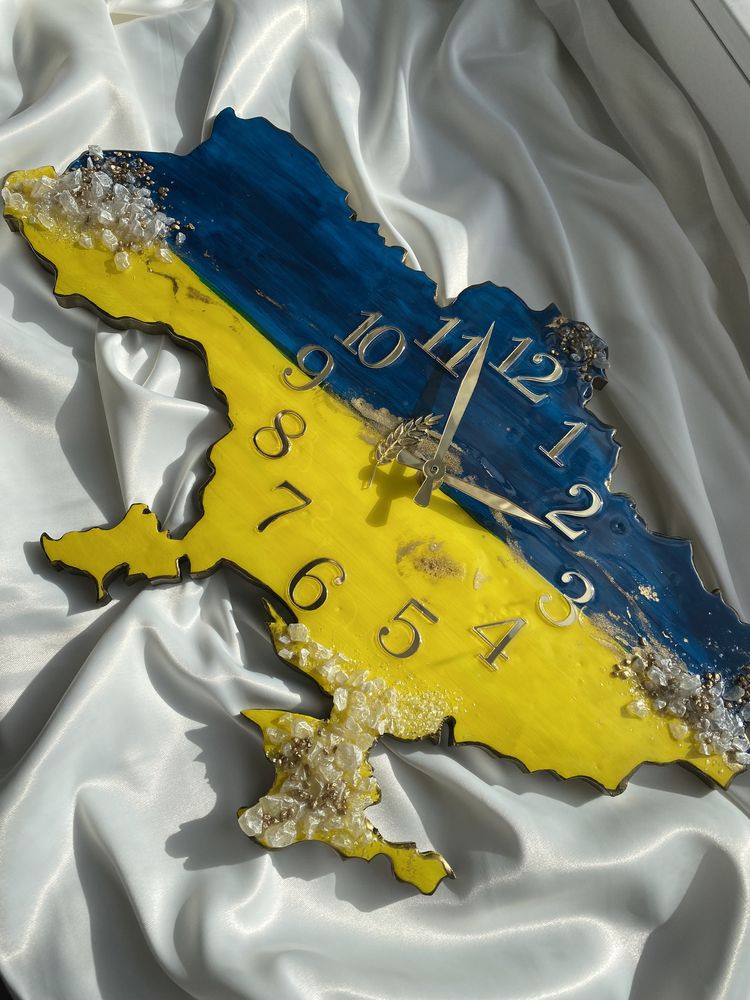 Карта України, ідея для подарунку, годинник з смоли Україна