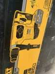 Młotowiertarka Dewalt Dch 481 flexvolt aku 9AH dodatki