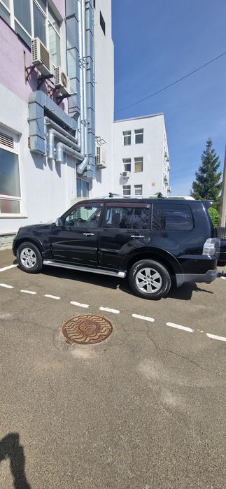 Продам Mitsubishi Pajero 4 ,2008