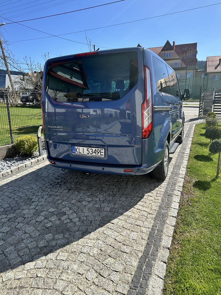 Ford tourneo custom