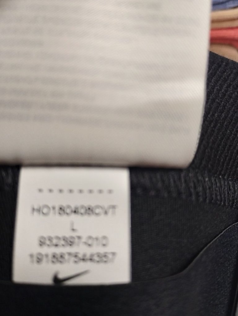 Nike legginsy L czarne ze złotym