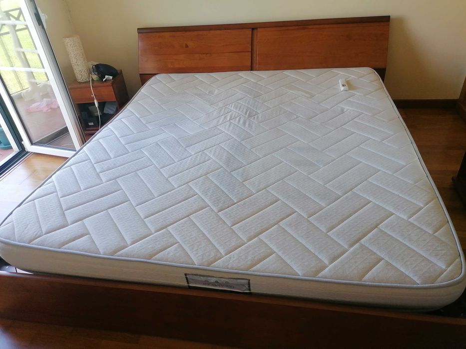 Cama de casal King size