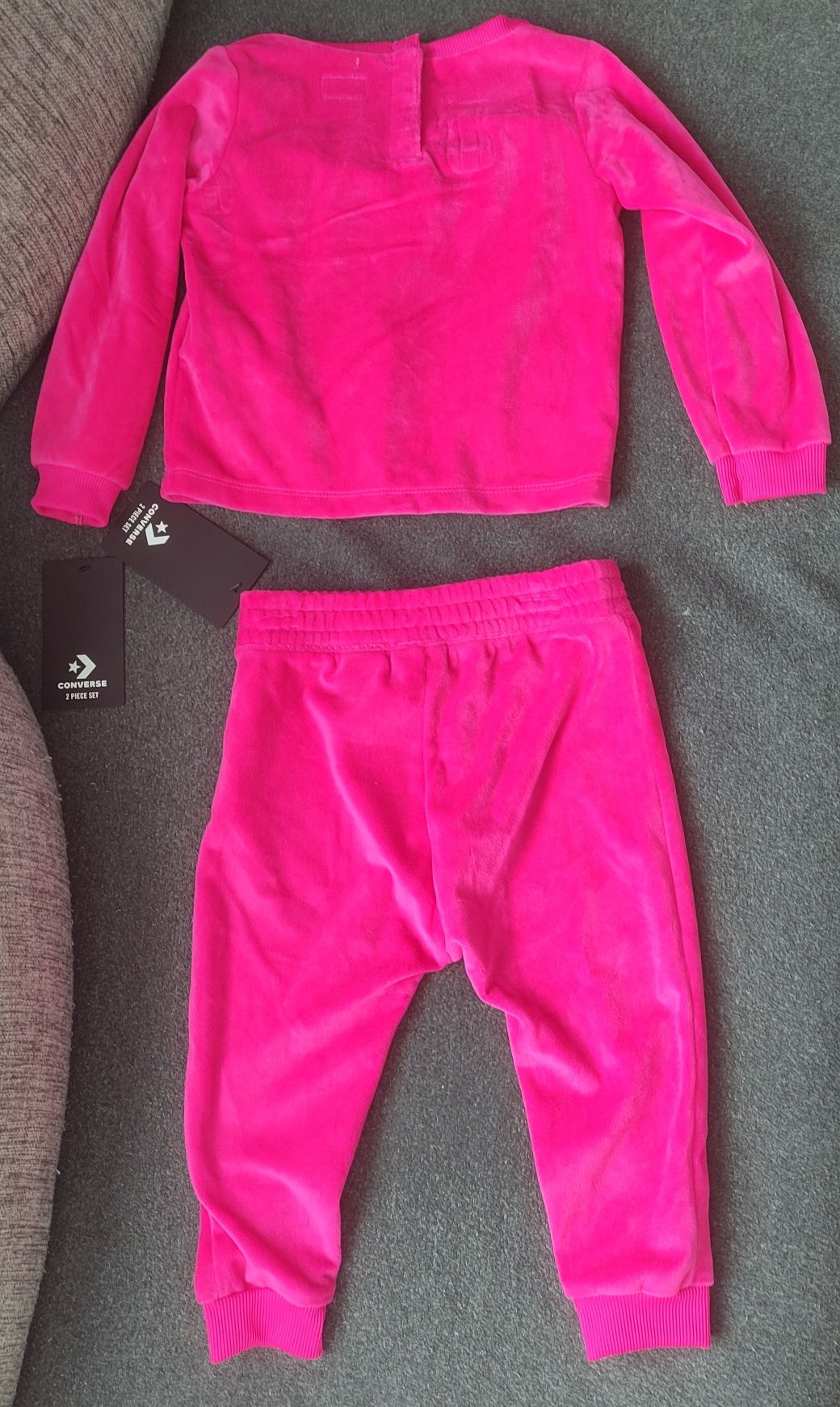 Dres Converse dla dziewczynki