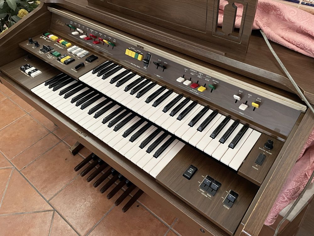 Orgão Litúrgico YAMAHA Electone