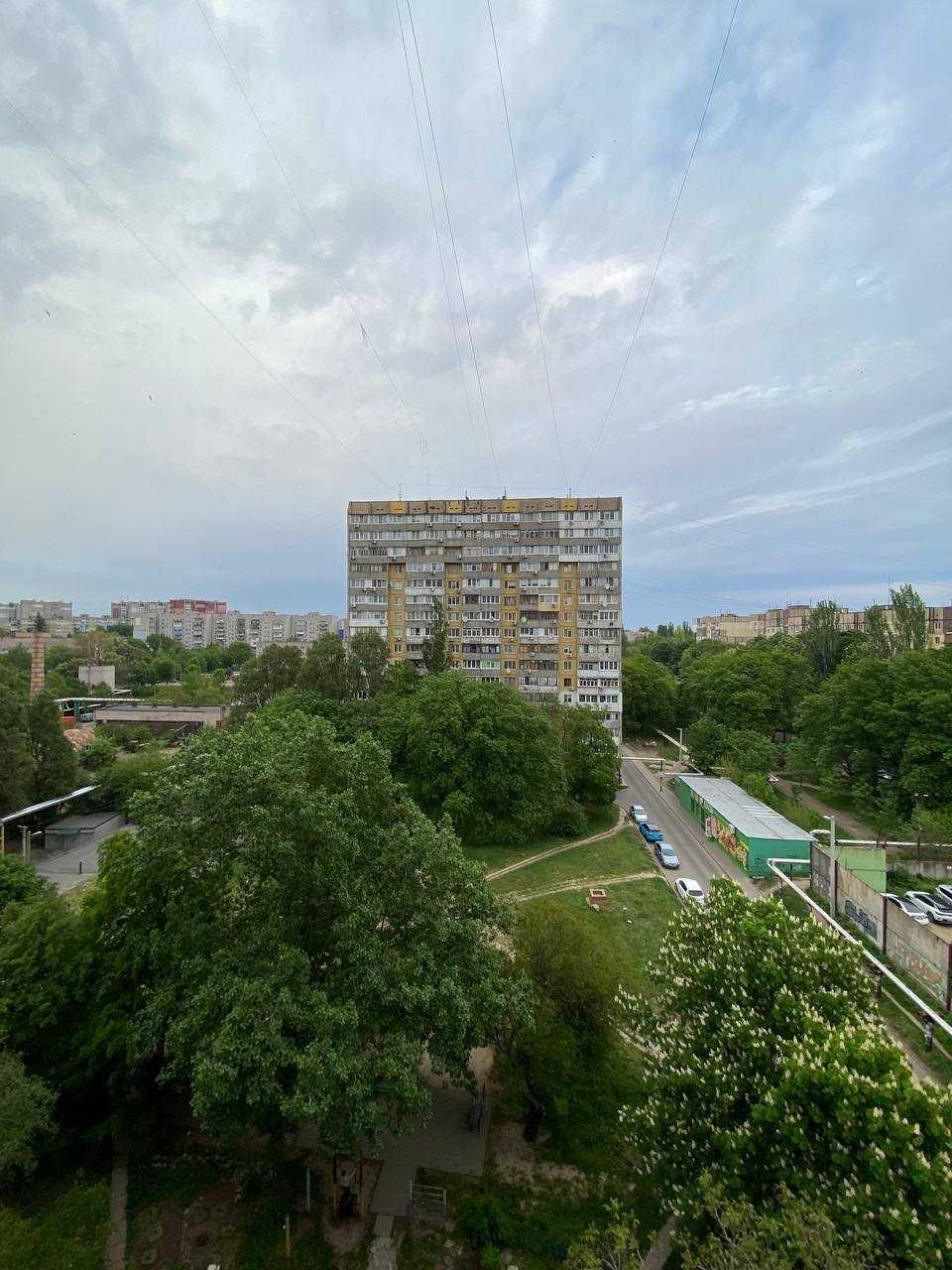 Продам квартиру 2к Тополь-3