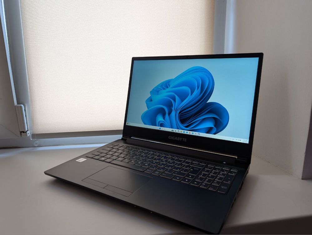 Игровой ноутбук Gigabyte G5 KC Core i5-10500H/16/512/3060