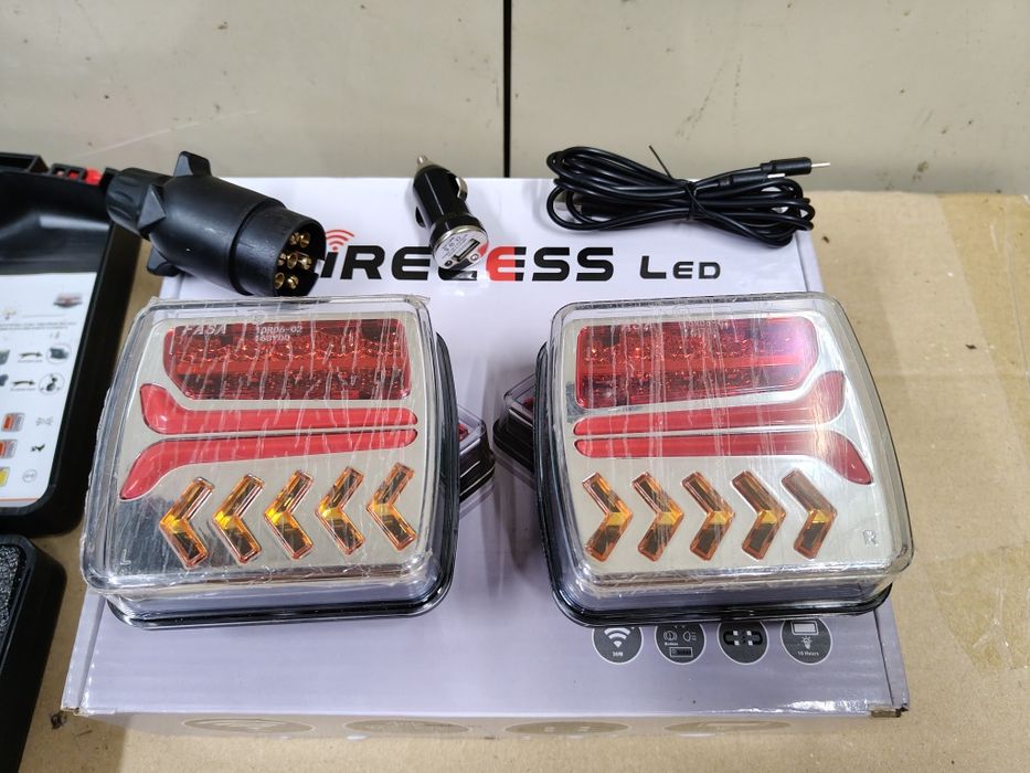 Lampy LED do przyczepy na magnes bezprzewodowe