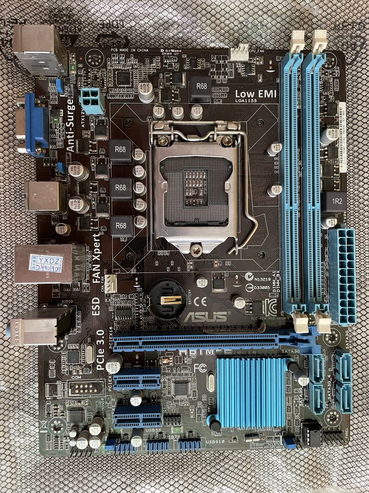 Материнська плата asus H61M-E