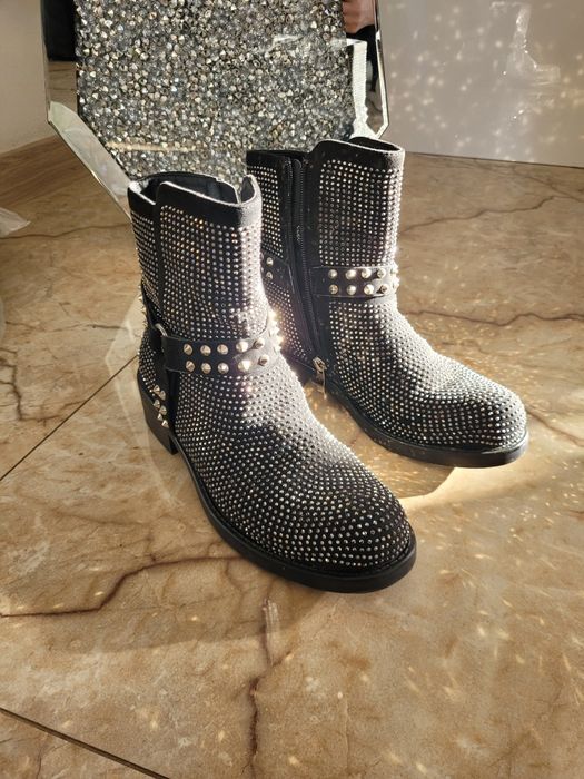 Buciki botki cyrkonie 38