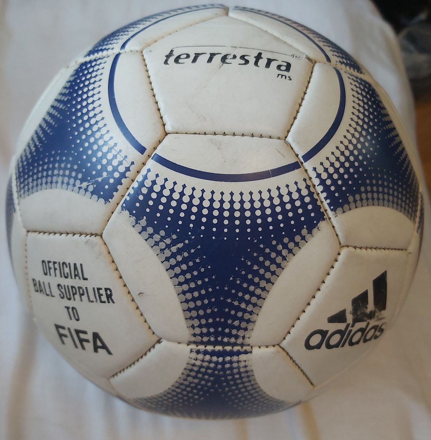 Piłka adidas Euro 2000