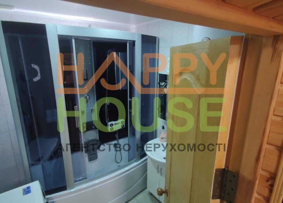 Продам Просторный Дом с ремонтом и мебелью в с.Новые Петровцы