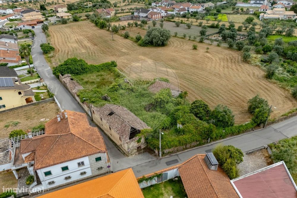 Moradia T4 para venda