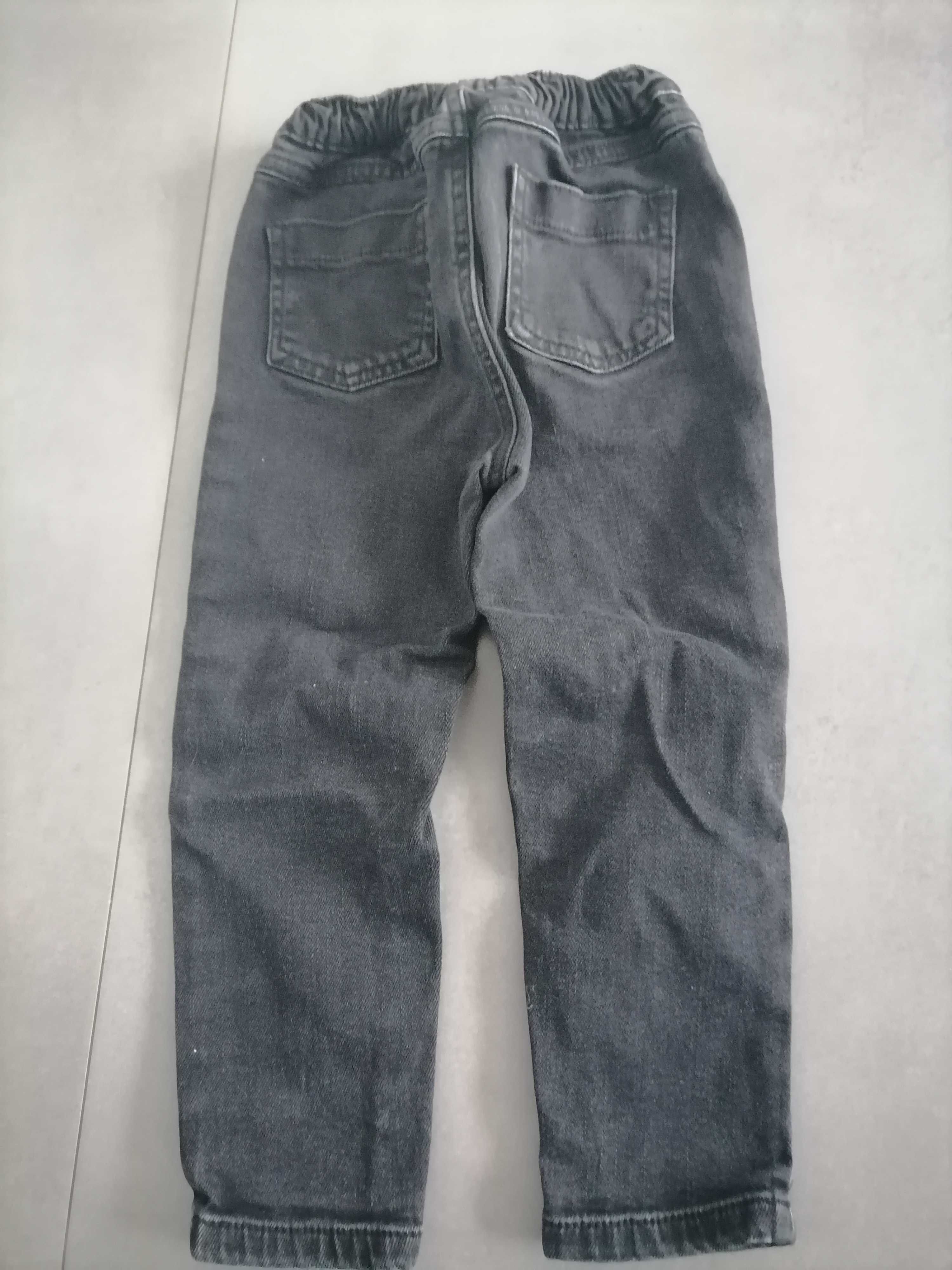 Reserved spodnie jeansy rozm 104