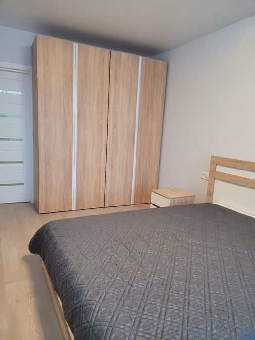 Здам 1 км.кв.поряд Центру,відмінний стан,меблі,техніка.Вільно