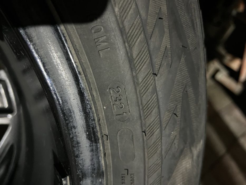 Диски з резиною 235/60/R18