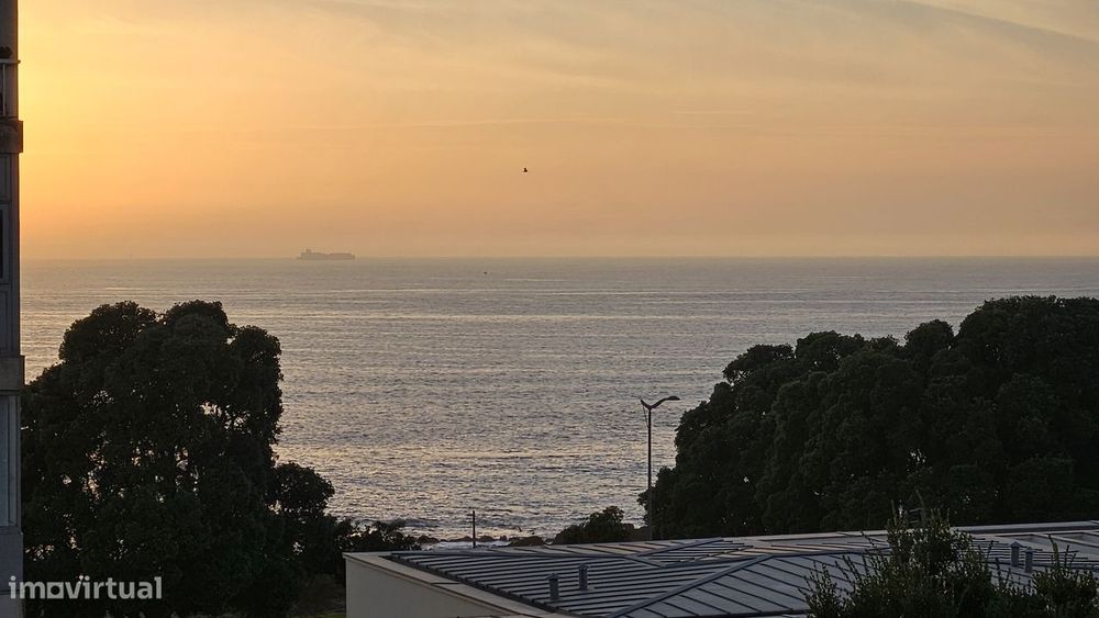 T2 Exclusivo na Foz, com vistas de mar