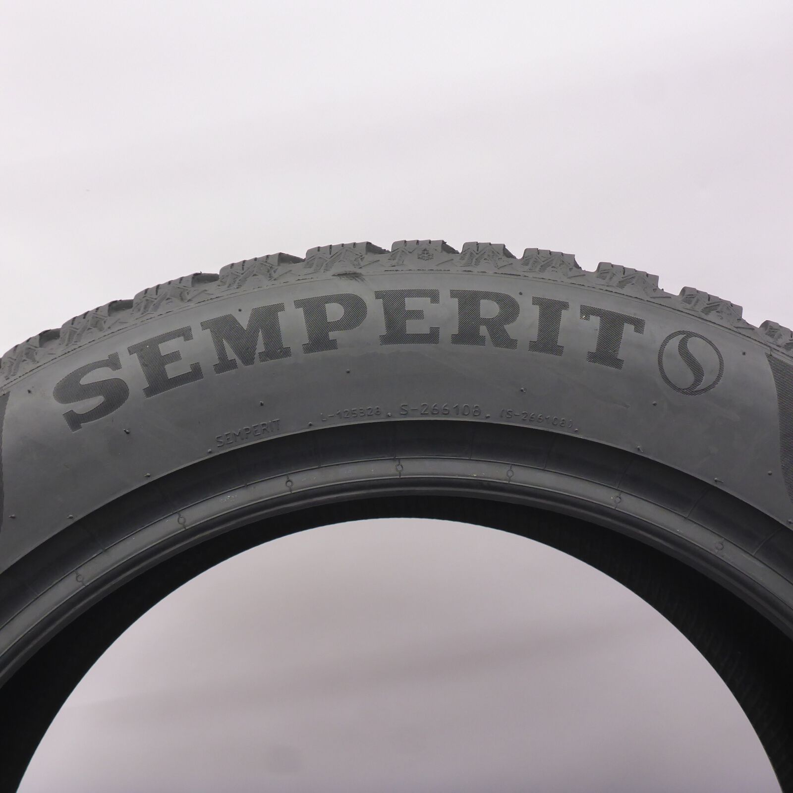 Opony 215/55/17 Semperit 215/55R17 98V XL SpeedGrip5 Zimowe 2024 7,2mm