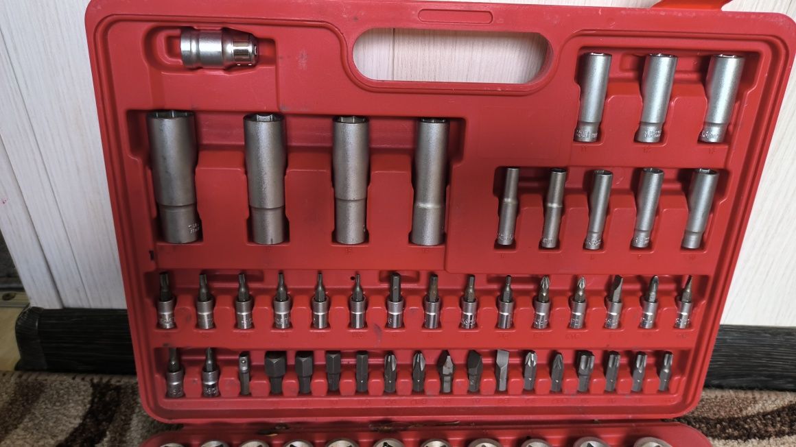 Набор инструмента с квадратом 1/4", 1/2", 94 предмета (MTX MASTER)