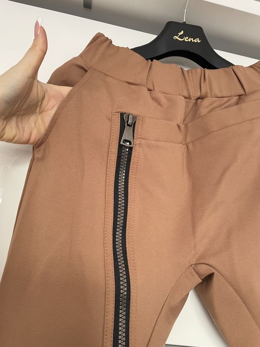 Nowe spodnie dresowe Polskiej firmy Magnes, rozmiar S/M małe L