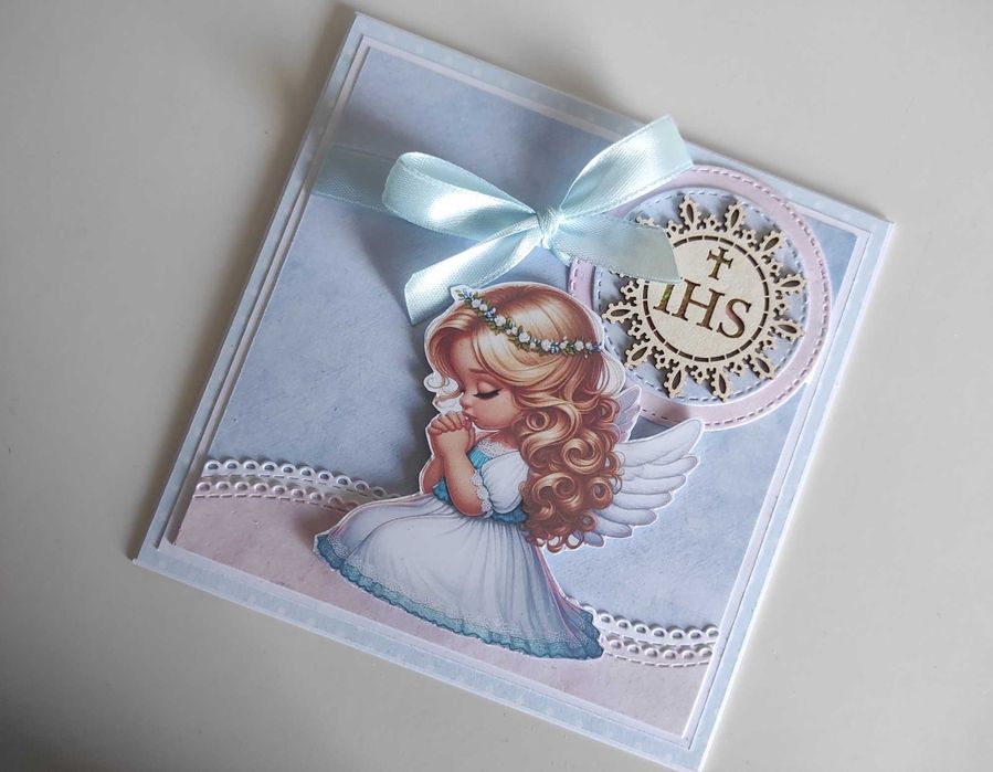 Kartka ręcznie robiona na Komunię Świętą z dziewczynką-aniołkiem