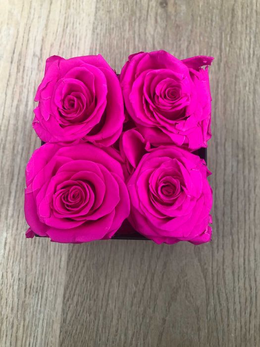 Zakonserwowana róża w pudełku ozdobnym, różowa