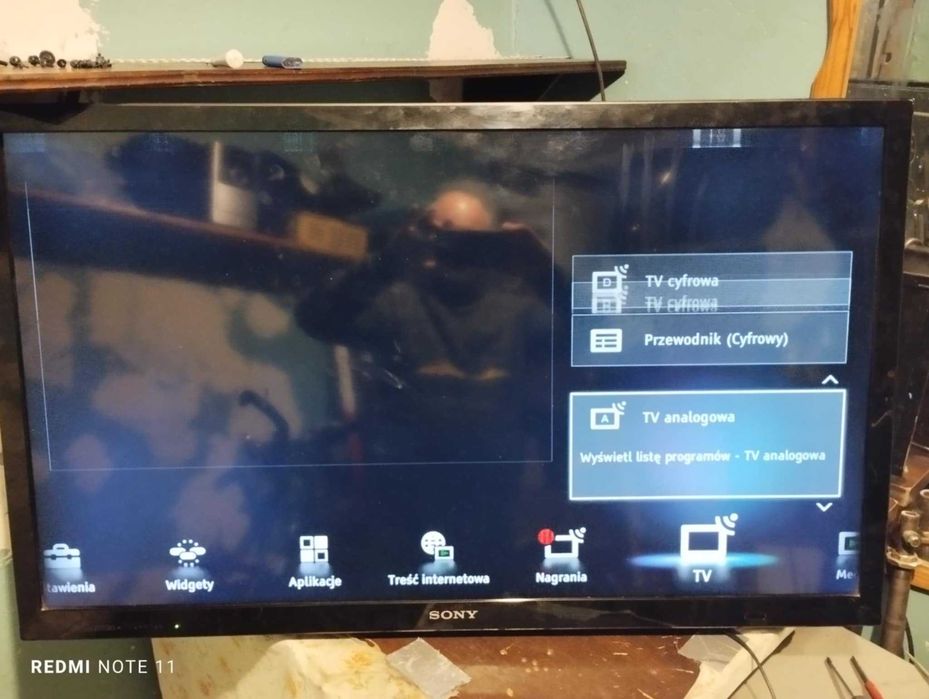 sony bravia kdl-40hx751 uszkodzony sprzedaje widać na zdieciach