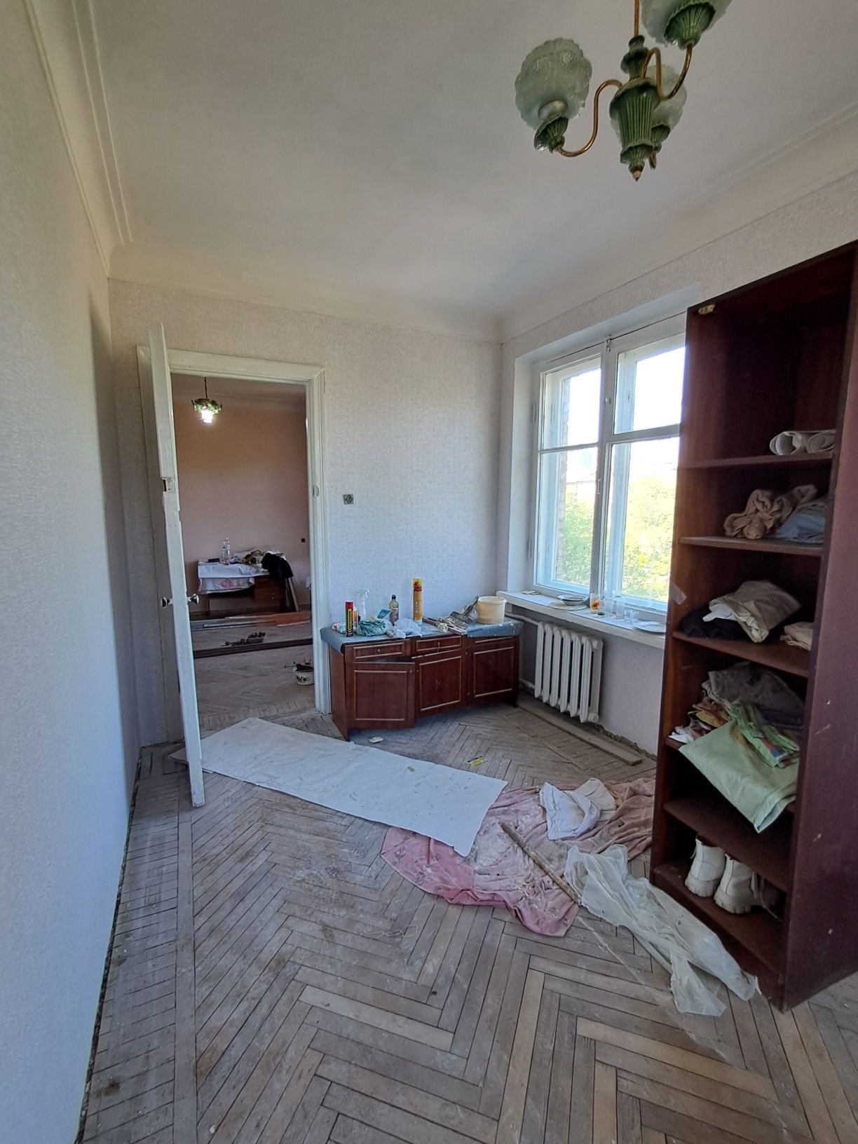 Продаж 3к кв,сталінка вул.Сімферопільська 3/2,Нова Дарниця.ЖД вокзал