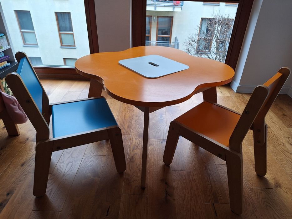 Stolik stół dla dzieci krzesła drewniane meble do pokoju dziecięcego